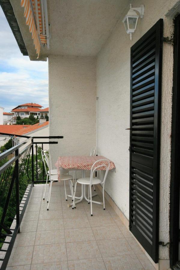 Apartments With A Parking Space Novi Vinodolski - 5514 Esterno foto